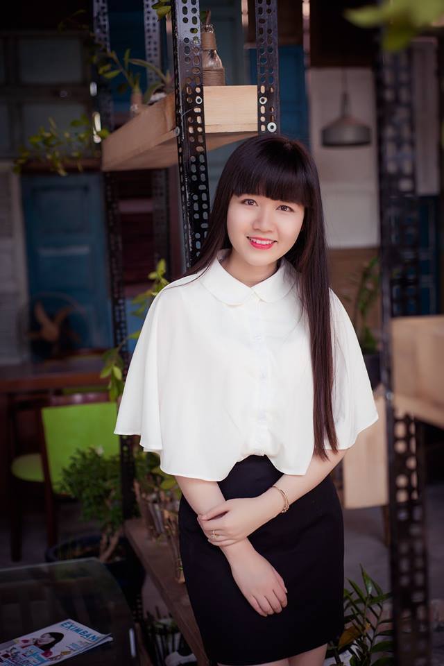 女主播挤奶娇喘乳摇